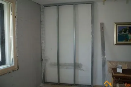 Hogyan szigeteljük lakás kezét belsejében lépésről lépésre