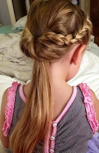 Hogyan fonni pigtail gyermek szakaszos rendszerben és videó (fonat) Hogyan fonni pigtail gyermek szakaszos rendszerben és videó