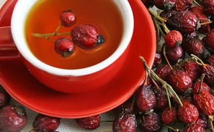 Hogyan sört vadrózsa húsleves, tea, gyümölcslé