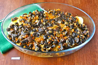 Burgonya gombával a sütőben - lépésről lépésre recept, hogyan kell főzni fényképpel (gomba) Burgonya gombával a sütőben - lépésről lépésre recept, hogyan kell főzni fotókkal