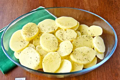 Burgonya gombával a sütőben - lépésről lépésre recept, hogyan kell főzni fényképpel (recept) Burgonya gombával a sütőben - lépésről lépésre recept, hogyan kell főzni fotókkal