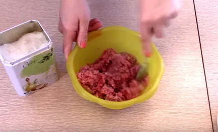 Burgonya rakott darált húst a sütőben 5 lépésről lépésre receptek fényképpel (burgonya) Burgonya rakott darált húst a sütőben 5 lépésről lépésre receptek fényképpel