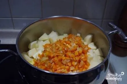 Burgonya, párolt hús és gomba - egy lépésről lépésre recept fotók a (kis kockákra Fry) Burgonya, párolt hús és gomba - lépésről lépésre recept fotók