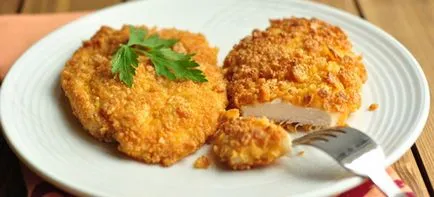 Akkut Csirke - egyszerű receptek hússzeleteket emlő, a máj és a szárnyak (emlő) Akkut csirke - egy egyszerű recept a hússzeleteket az emlő, a máj és a szárnyak