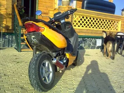 Kína kopogtat, vagy tuning robogó kínai (Kína) Kína kopogtat, vagy a tuning a kínai robogó