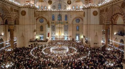 Amikor az áldozati ünnep, muzulmánok ünneplik az ünnep leírását (ha Kurban Bayram Kurban Bayram ünnepe Kurban Bayram száma 2013) Amikor az áldozati ünnep, muzulmánok ünneplik az ünnep leírását