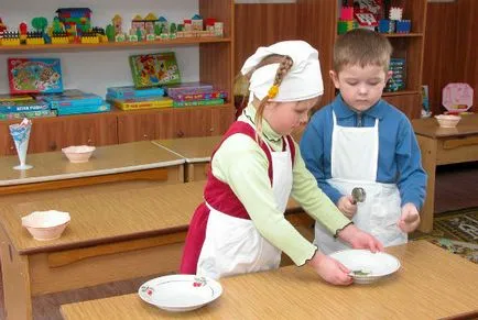 Amikor a gyermek jobb adni, hogy az óvodáskorú, a szükséges készségek óvodai (baby) Amikor a gyermek jobb adni, hogy az óvodáskorú, a szükséges készségek óvodai