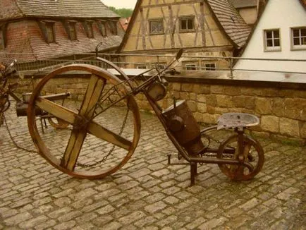 Amikor a kitalált történelem a bicikli bicikli
