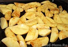 Csirke burgonyával kemencében - egy recept lépésről lépésre képek (sütő) Csirke burgonyával kemencében - egy recept lépésről lépésre fotók