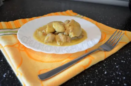 Csirke sajtmártással - egy recept lépésről lépésre fotók
