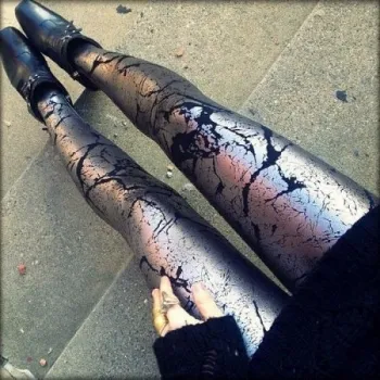 Leggings és harisnya mi a különbség ezen objektumok szekrény