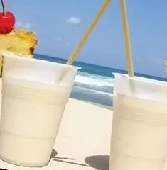 Malibu likőr koktélok velük, hogyan kell inni, a recept (recept) Malibu likőr koktélok velük, hogyan kell inni, recept