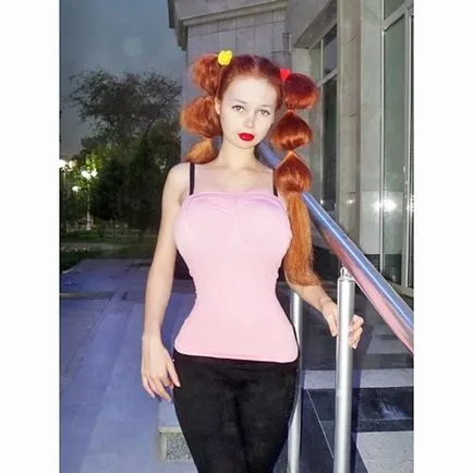 Emberek babák 12 leghíresebb „élő Barbie”