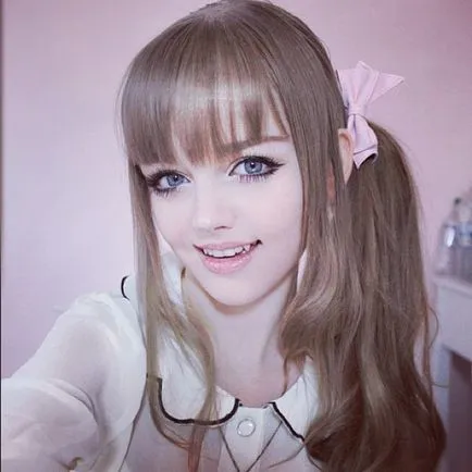 Emberek babák 12 leghíresebb „élő Barbie”