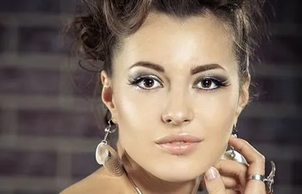 Make-up a szem lelógó sarkokkal - megosztási titkok (smink) Make-up a szem lelógó sarkokkal - share titkok