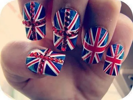 Manikűr brit zászló eredeti design, egyszerű végrehajtás