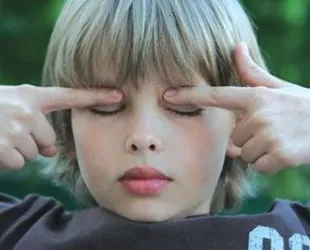 Masszázs a szemét, hogy javítsa a látást (masszázs) Masszázs a szemnek hogy javítsa a látást
