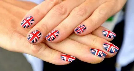 Manikűr brit zászló eredeti design, egyszerű végrehajtás