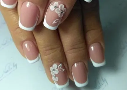 Elegáns francia manikűr -130 fotó -Fotó köröm design