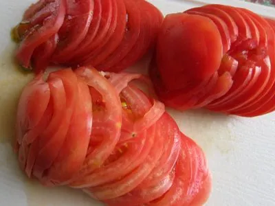 A Can egy szoptató anya paradicsom és uborka (ápoló) A Can egy szoptató anya paradicsom és uborka