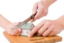 Férj értékesített az autó előtt, hogy mi köze van a válás (válás) Férj eladta az autót, mielőtt a válás, mit kell tenni