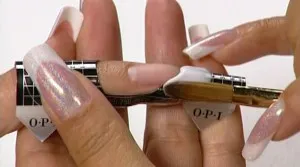 Körömhosszabbítás otthon, hogyan kell felépíteni a körmök gél