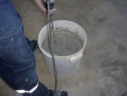 Önterülő padló kezét lépésről lépésre (és ki!) (Filler) Önterülő padló kezét lépésről lépésre (és ki!)
