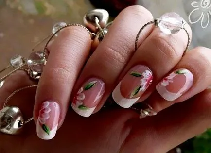 Nails zakó a kép, köröm design burkolat egy minta