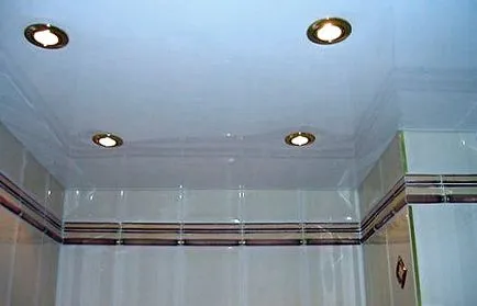 A frissített design egy kis fürdőszoba nélküli WC-vel, egy fénykép (fürdő) A frissített design egy kis fürdőszoba WC nélkül, fotók