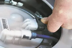 Opel Astra H eltávolítását, javítás és telepítés az üzemanyag-szivattyú Opel aster n használati eltávolítási egység (eltávolítás) Opel Astra H eltávolítás, javítás és telepítés az üzemanyag-szivattyú Opel Astra n utasítást eltávolítása növény