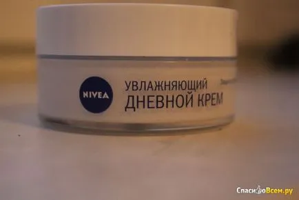 Vélemény a hidratáló nappali krém NIVEA - aqua hatása - a normál bőr E-vitamin és a Hydra IQ (NIVEA) Vélemény a hidratáló nappali krém NIVEA - aqua hatása - a normál bőr E-vitamin és a Hydra IQ