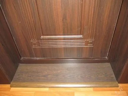 Lejtők bejárati ajtók a kezüket (fotó)