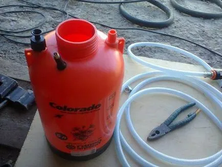 Habszóró, hogy hogyan lehet a saját kezét a kert, a bogarak és mosás (spray) Habszóró, hogy hogyan lehet a saját kezét a kert, a bogarak és mosás