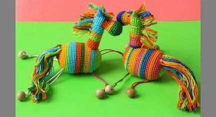 Készítmények tartályt a kinder-meglepetés, anyaság - terhesség, szülés, a táplálkozás, az oktatás