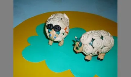 Készítmények tartályt a kinder-meglepetés, anyaság - terhesség, szülés, a táplálkozás, az oktatás