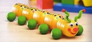 Kézműves tojásokat Kinder meglepetés