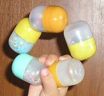 Kézműves tojásokat Kinder meglepetés