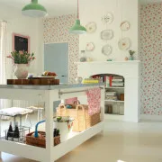 Népszerű típusú tapéta leírások és fényképek, amelyek tapéta a hazai