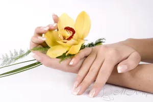 Készítmények és erősítésének eszköze zselés köröm, akril-gel, sellak-viasz, make-up!
