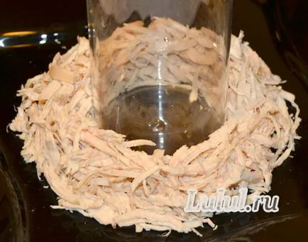 Ünnepi saláta „Garnet karkötő” csirkével és anyákat lépésről lépésre recept fotók