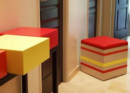 Oszmánok folyosó fotó, design, célját, lehetőségeit (ottomán széklet a folyosón) Oszmánok folyosó fotó, design, célját, lehetőségeit