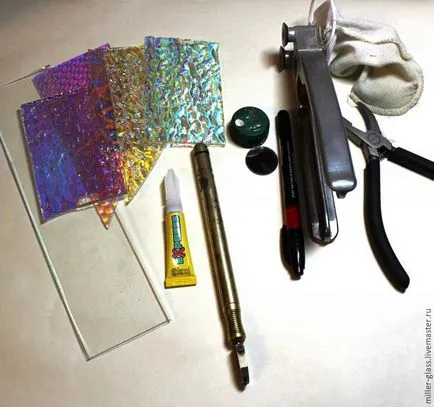 Bízza dichroic üveg csinálni koboshony olvadáspontú technikával - Fair Masters - Hand