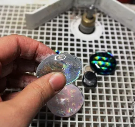 Bízza dichroic üveg csinálni koboshony olvadáspontú technikával - Fair Masters - Hand