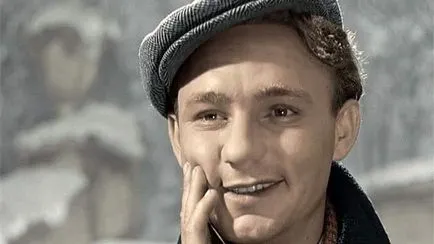 Amit látni szín