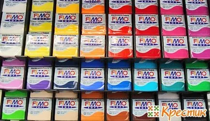 Virág a hideg porcelán kezük Virág a hideg porcelán kezük
