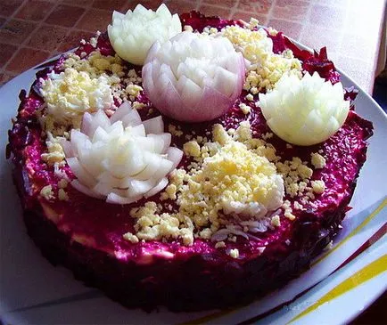 Recept és 26 opció díszítő saláta „Hering alatt bunda” (klasszikus hering kabát) Recept és 26 választási saláta dekoráció „hering alatt bunda”