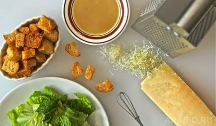 Recept Cézár saláta öntetek tyúk (Caesar) Recept saláta Cézár saláta csirkével