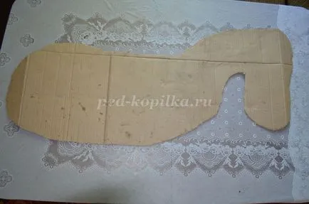 Kerti szobor egy fa kezével
