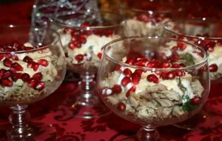Saláta - gránát karkötő - csirke recept gombával, sajttal és aszalt szilvával (gombák) Saláta - gránát karkötő - csirke recept gombával, sajttal és aszalt szilvával