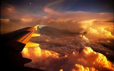 Plane az égen fotó